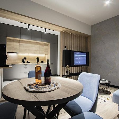 Prestige-28 Apartamento Zator Exterior foto